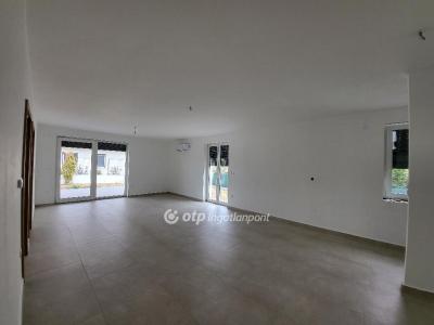 Eladó lakás Siófok
