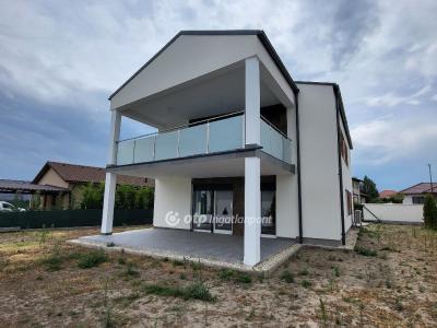 Eladó lakás Siófok