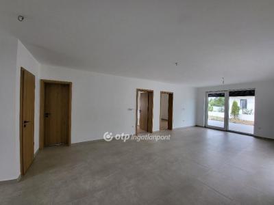 Eladó lakás Siófok