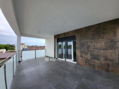 Eladó lakás Siófok