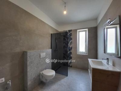 Eladó lakás Siófok