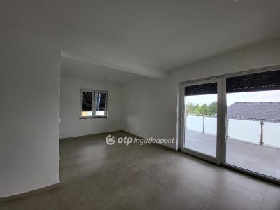 Eladó lakás Siófok