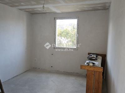 Eladó családi ház Sárbogárd