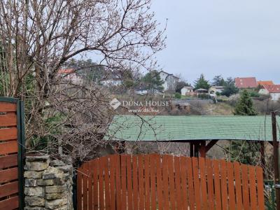 Eladó lakóövezeti telek Pécs