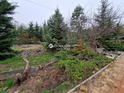 Eladó lakóövezeti telek Pécs