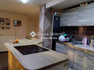 Eladó családi ház Tápiószecső