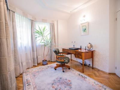 Eladó családi ház Budapest