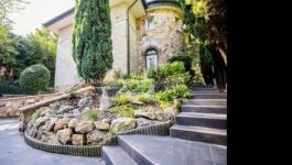 Eladó családi ház Budapest