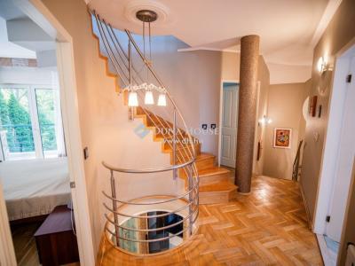 Eladó családi ház Budapest