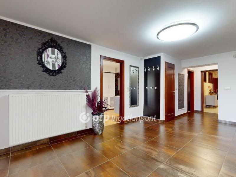 Eladó családi ház Eger