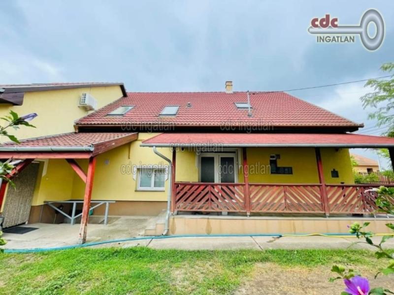 Eladó családi ház Ócsa