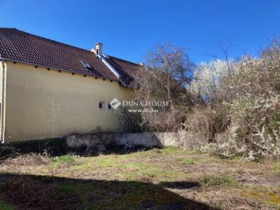 Eladó családi ház Pécel