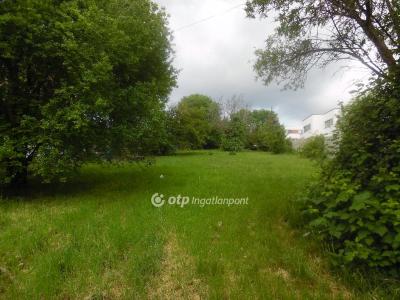 Eladó lakóövezeti telek Budapest