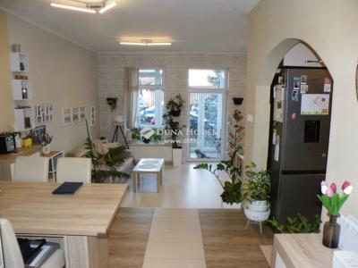 Eladó családi ház Pécs