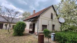 Eladó ház Csongrád