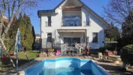 Eladó családi ház Budapest