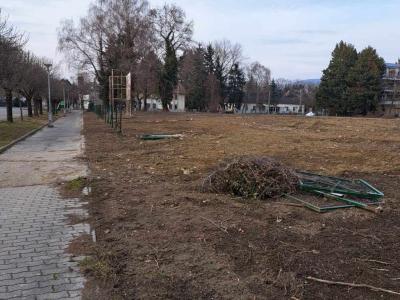 Eladó üdülőövezeti telek Harkány