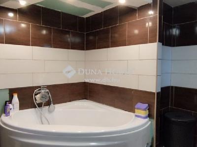 Eladó családi ház Tápiószecső