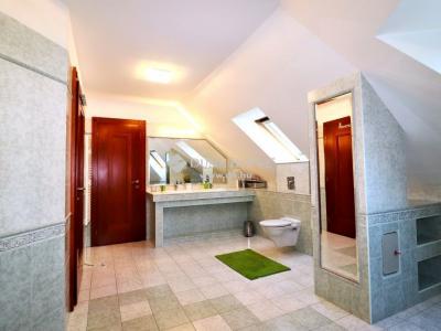 Eladó családi ház Leányfalu