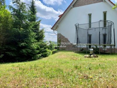 Eladó családi ház Budapest