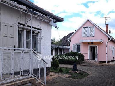 Eladó családi ház Gyula