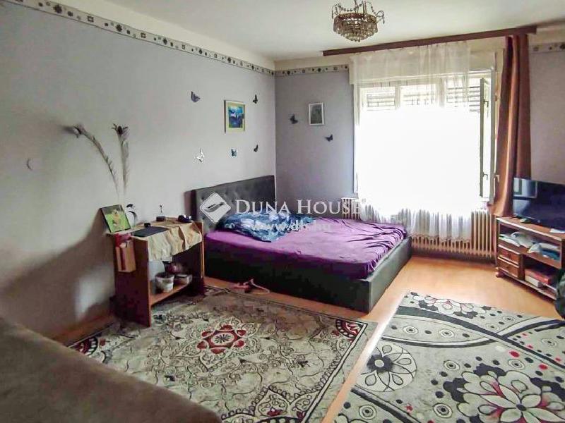 Eladó lakás Harkány