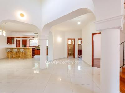 Eladó családi ház Szigetszentmiklós