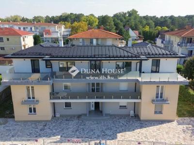 Eladó lakás Siófok