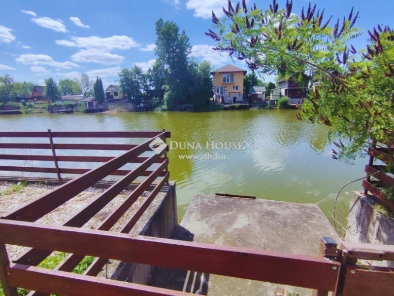 Eladó nyaraló Budapest