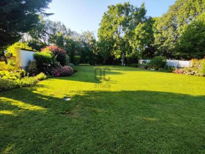 Eladó lakóövezeti telek Siófok