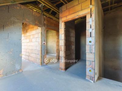 Eladó ikerház Kápolnásnyék