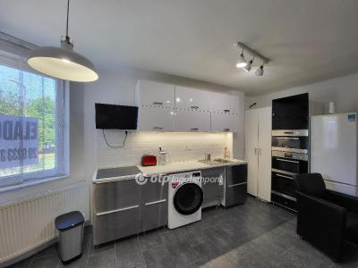 Eladó lakás Siófok