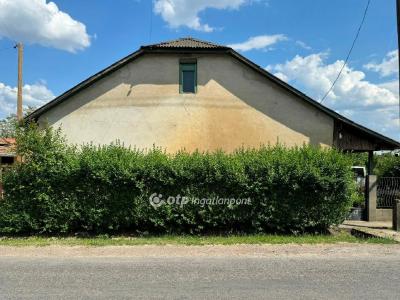 Eladó családi ház Tiszaörs