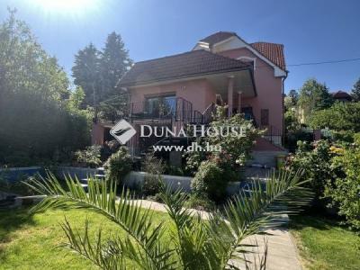 Eladó családi ház Balatonalmádi