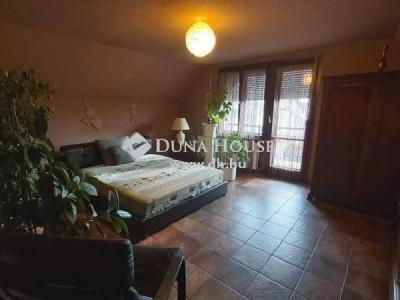 Eladó családi ház Vecsés