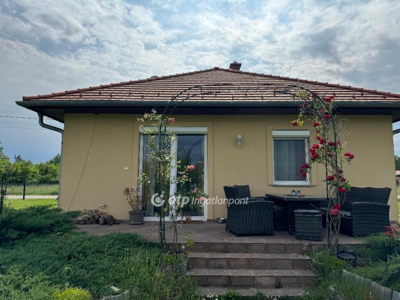 Eladó egyéb telek Hövej