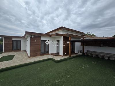 Eladó családi ház - 8600 Siófok