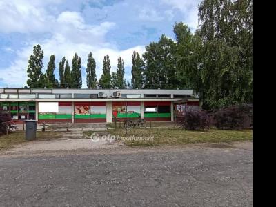 Eladó üzlethelység üzletházban Fábiánsebestyén