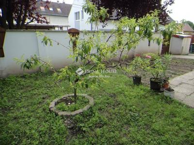 Eladó családi ház Budapest