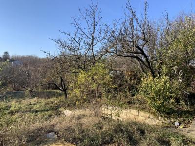 Eladó lakóövezeti telek Érd