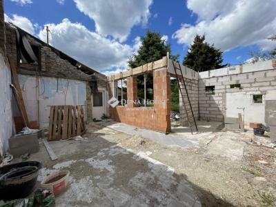 Eladó családi ház Budapest