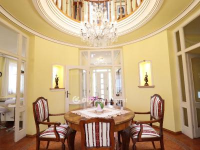 Eladó családi ház Budapest