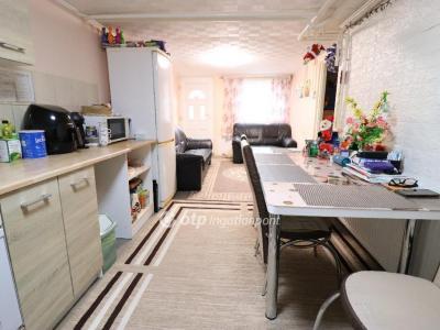 Eladó családi ház Budapest