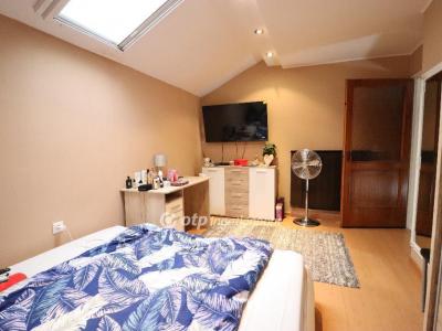 Eladó családi ház Budapest