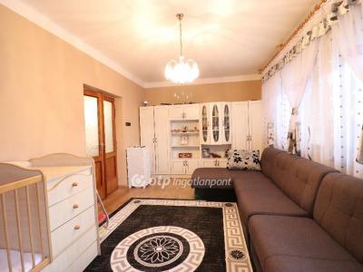 Eladó családi ház Budapest