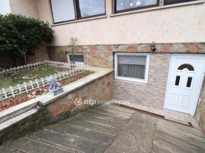Eladó családi ház Budapest