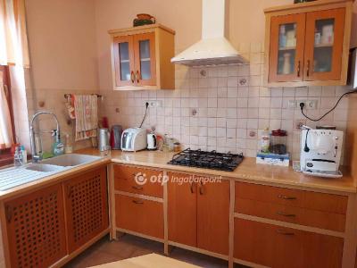 Eladó családi ház Szajk