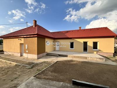 Eladó családi ház Mikebuda