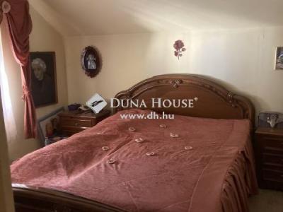 Eladó családi ház Budapest