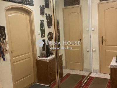 Eladó családi ház Budapest